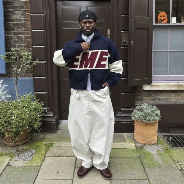 PRODUCTO 4 A Thrill Navy Zipper Knit